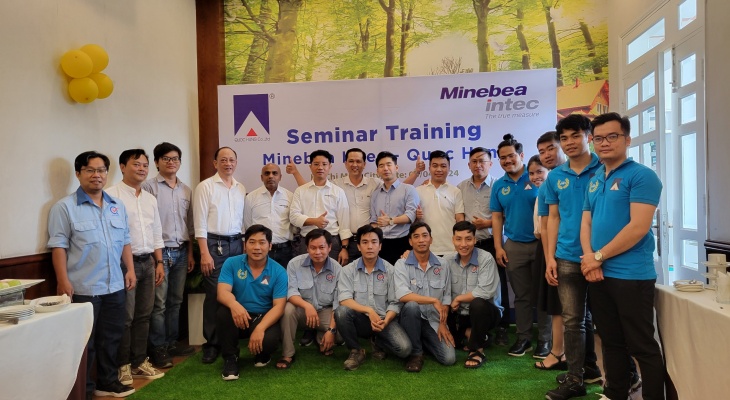 Minebea Intec Training Máy Checkweigher và Máy X-Ray Cho Công Ty Quốc Hùng